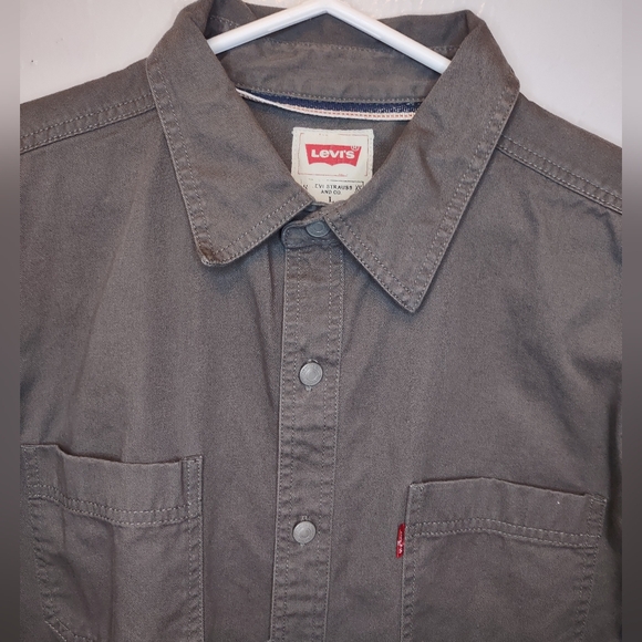 Grey Levi's Heavy Duty Two Pocket Button Down - Picture 2 of 6